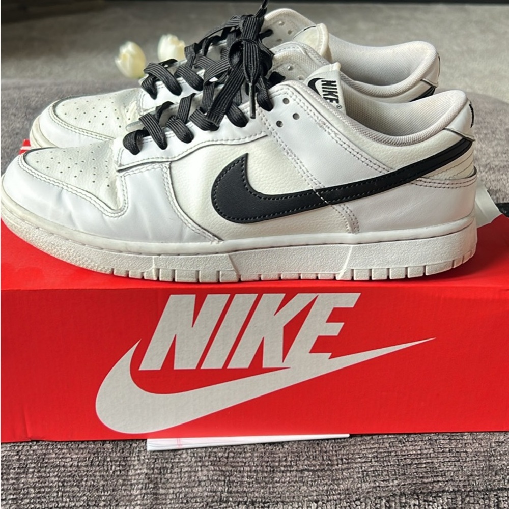Men’s Nike Dunk Low Reverse Panda